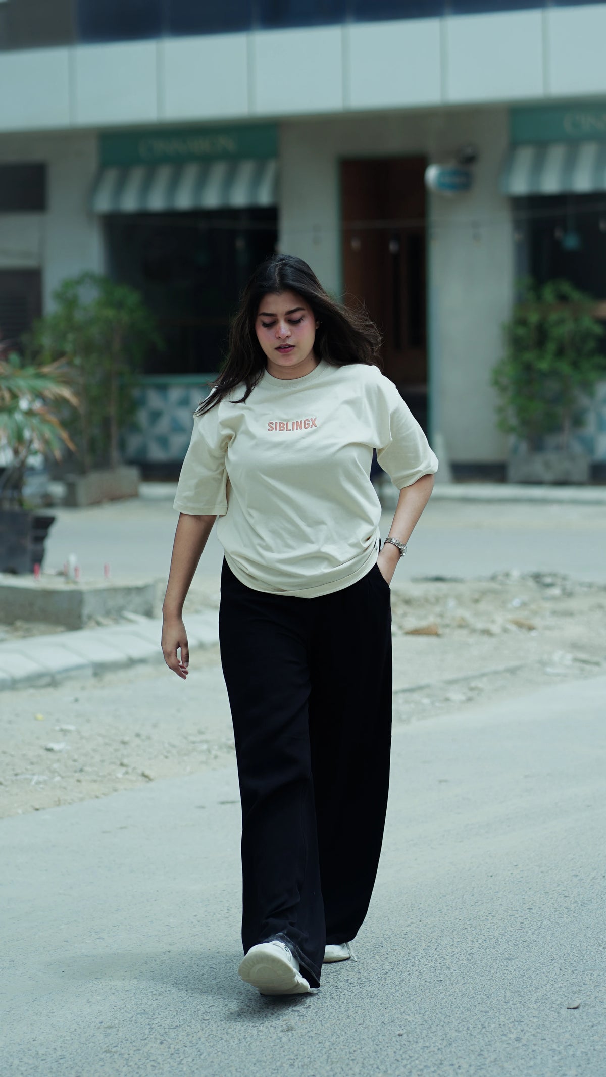 Tempo Oversized Graphic T-Shirt Cream