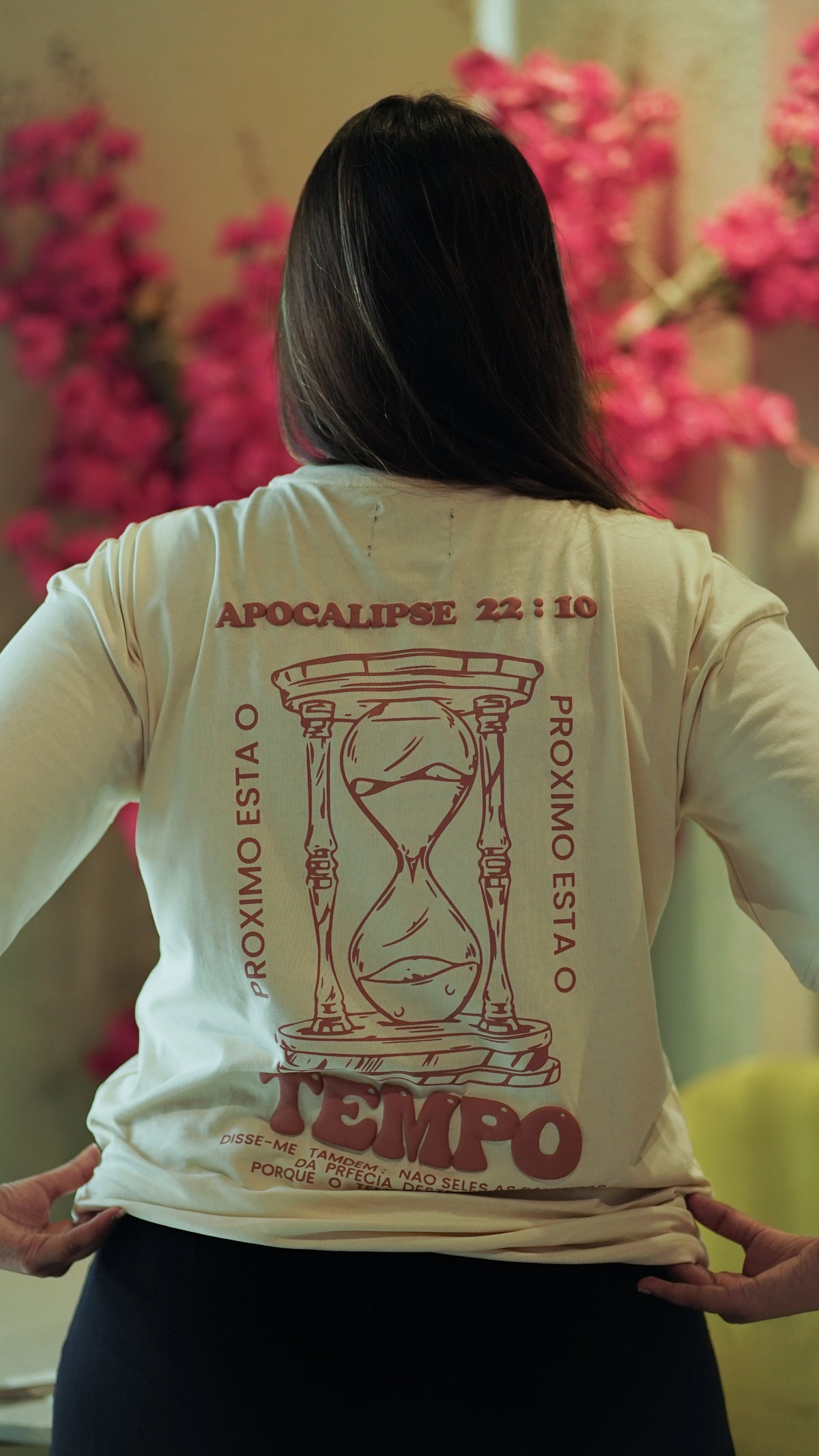 Tempo Oversized Graphic T-Shirt Cream